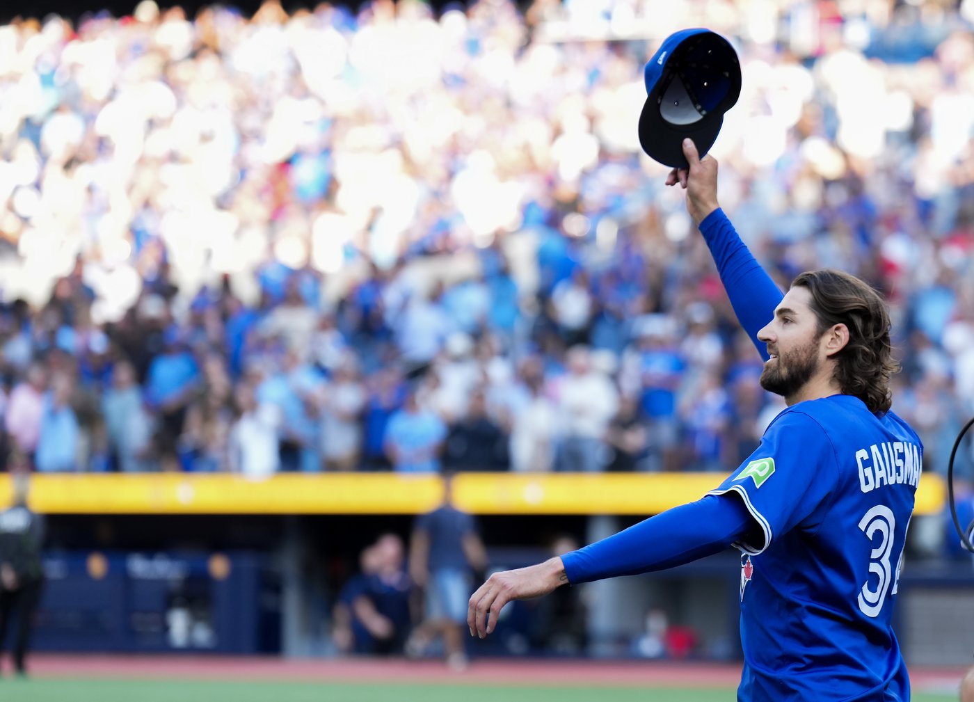 Kevin Gausman's season turnaround continues with complete game shutout for Blue Jays | iNFOnews.ca Kevin Gausman's season turnaround continues with complete game shutout for Blue Jays | iNFOnews.ca