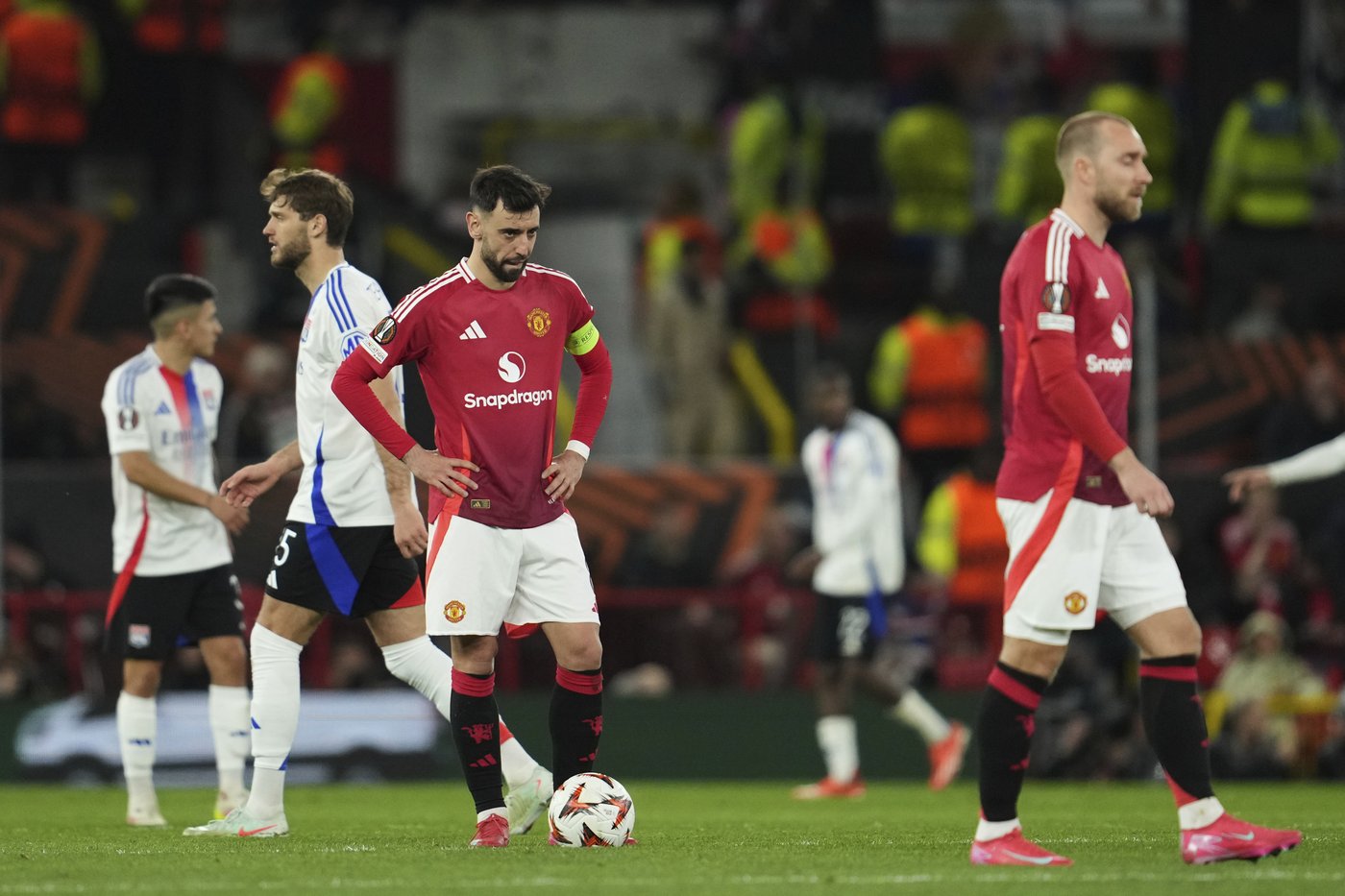 Man United seals spectacular comeback to beat Lyon 5-4 and advance to Europa League semifinals | iNFOnews.ca Man United seals spectacular comeback to beat Lyon 5-4 and advance to Europa League semifinals | iNFOnews.ca