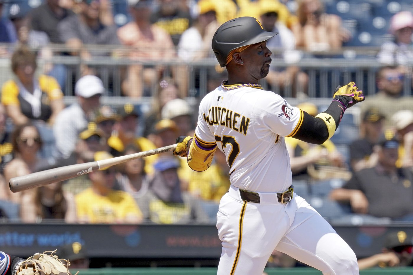 McCutchen moves past Clemente on Pirates' home run list in 5-2 win over Marlins | iNFOnews.ca
