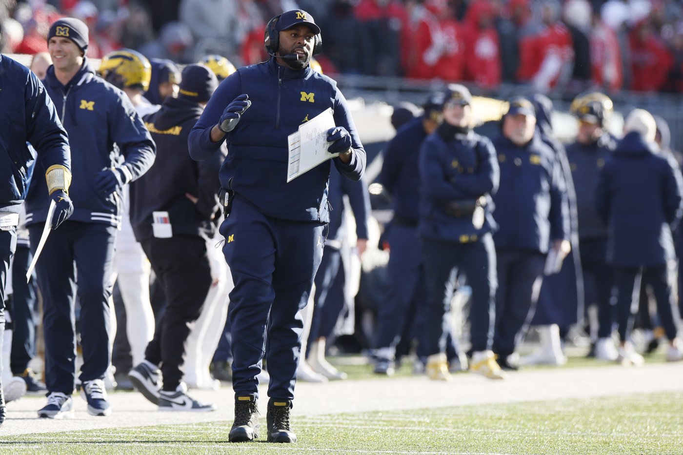 Michigan hires former UNC assistant Chip Lindsey as offensive coordinator and QBs coach | iNFOnews.ca