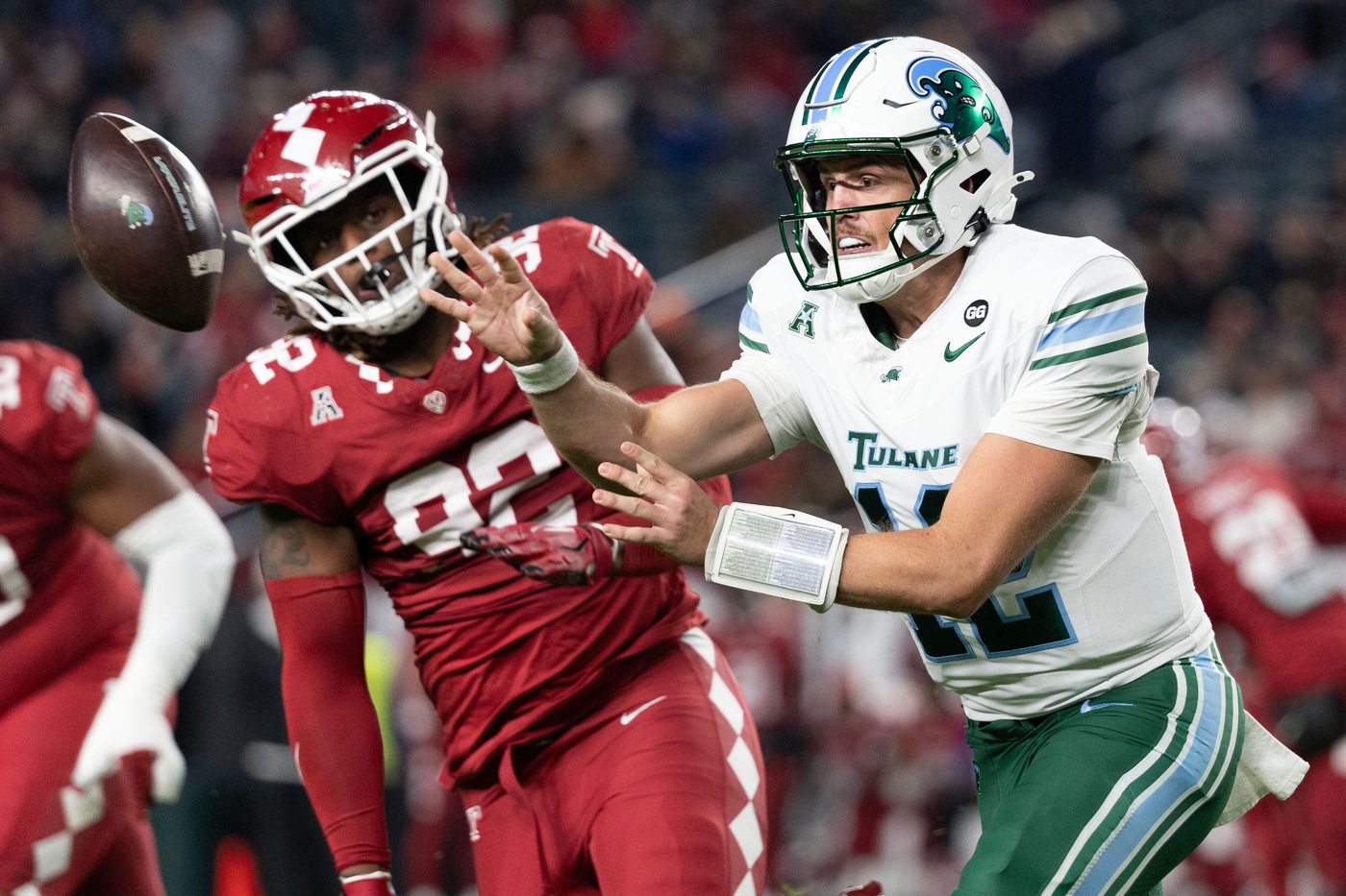 Jake Retzlaff stars as No. 24 Tulane beats Temple 37-13 | iNFOnews.ca