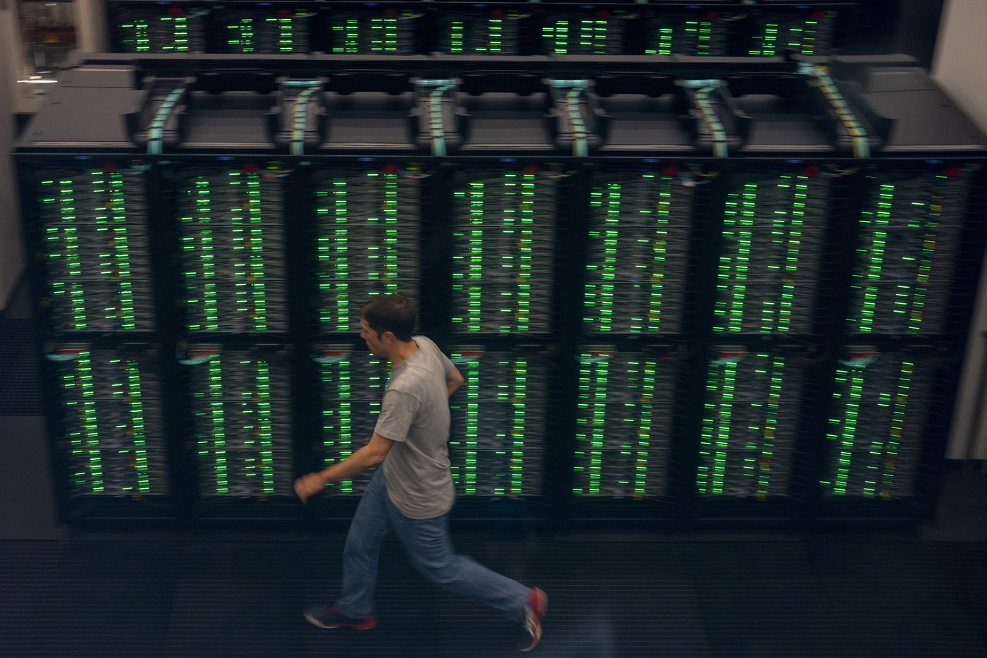 Ottawa outlines $2B in spending for artificial intelligence computing power | iNFOnews.ca