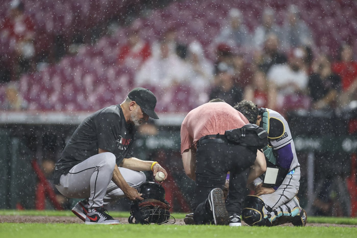 D-backs catcher Gabriel Moreno leaves game in the 6th | iNFOnews.ca