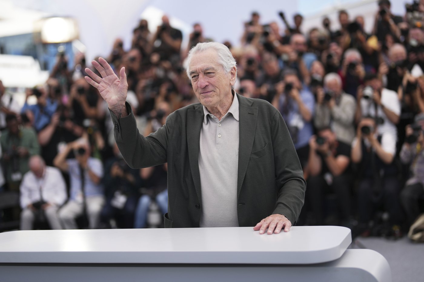 At Cannes opening, Robert De Niro calls Trump 'America's philistine president' | iNFOnews.ca At Cannes opening, Robert De Niro calls Trump 'America's philistine president' | iNFOnews.ca