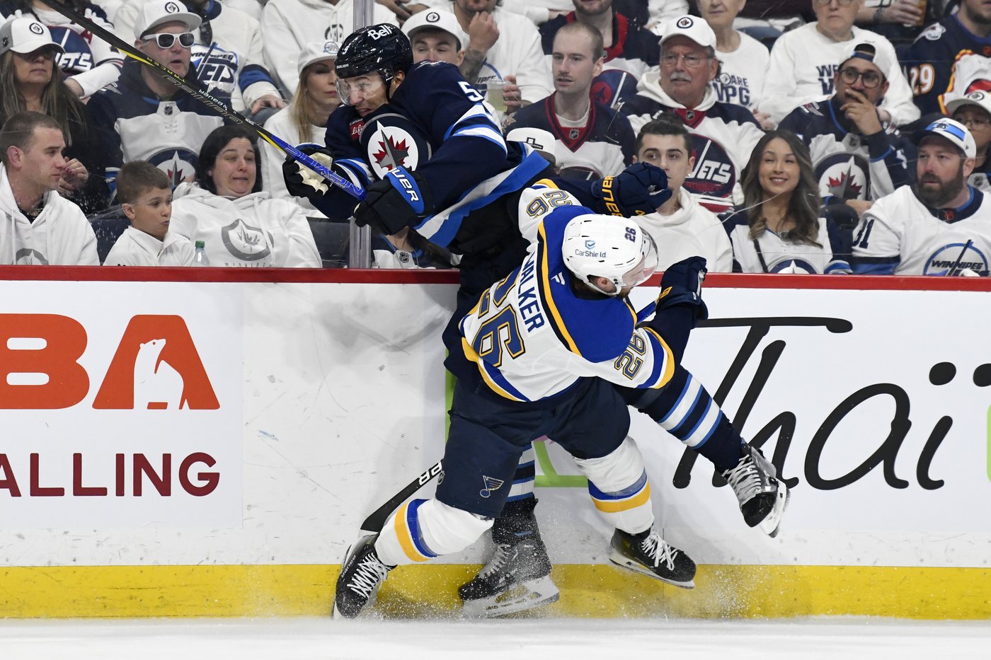 Big hits piling up as Jets, Blues brace for Game 3 in St. Louis | iNFOnews.ca