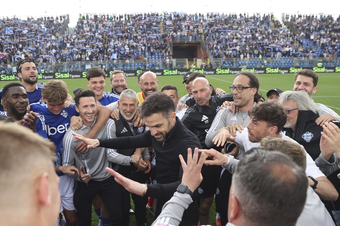 McTominay's brace lifts Napoli atop Serie A after Roma beats Inter | iNFOnews.ca McTominay's brace lifts Napoli atop Serie A after Roma beats Inter | iNFOnews.ca