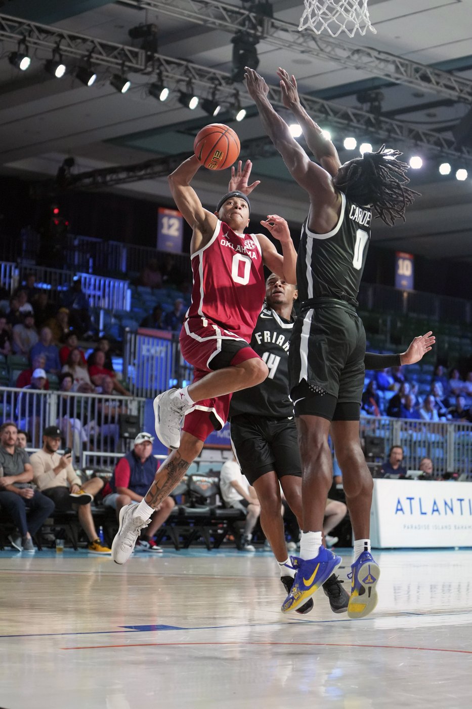 Oklahoma hangs on to beat Providence 79-77 in wild finish at Battle 4 Atlantis | iNFOnews.ca Oklahoma hangs on to beat Providence 79-77 in wild finish at Battle 4 Atlantis | iNFOnews.ca