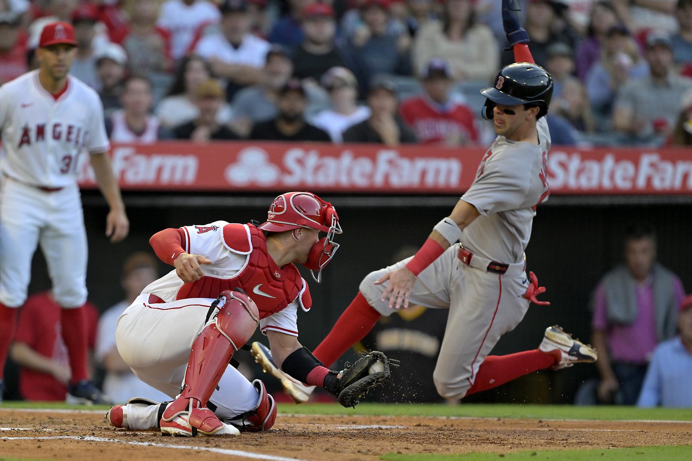 Top prospect Christian Moore hits tying, walk-off homers in Angels' 3-2 victory over Red Sox | iNFOnews.ca