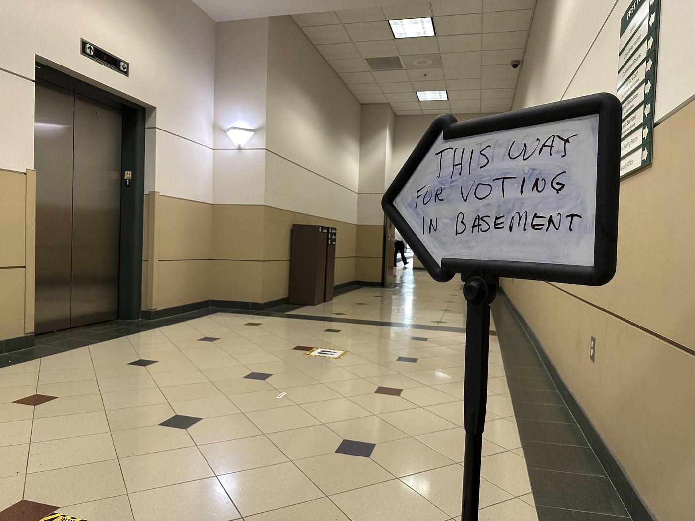 Judge extends early voting option in a suburban Philadelphia county after Trump's campaign sued | iNFOnews.ca Judge extends early voting option in a suburban Philadelphia county after Trump's campaign sued | iNFOnews.ca