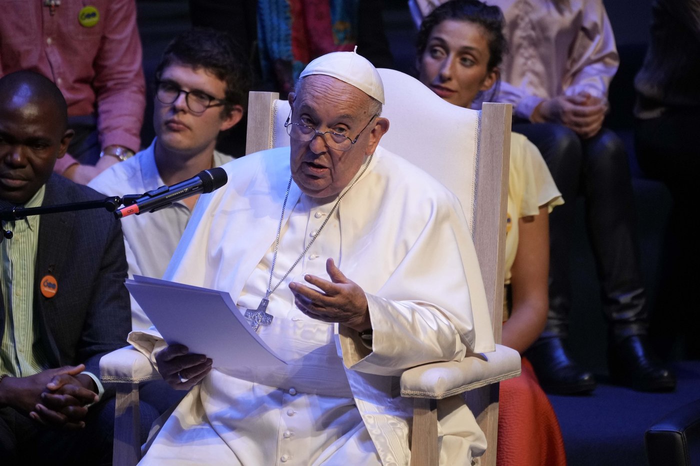 Belgian Catholic university denounces visiting pope's views on women after he digs in on their role | iNFOnews.ca Belgian Catholic university denounces visiting pope's views on women after he digs in on their role | iNFOnews.ca