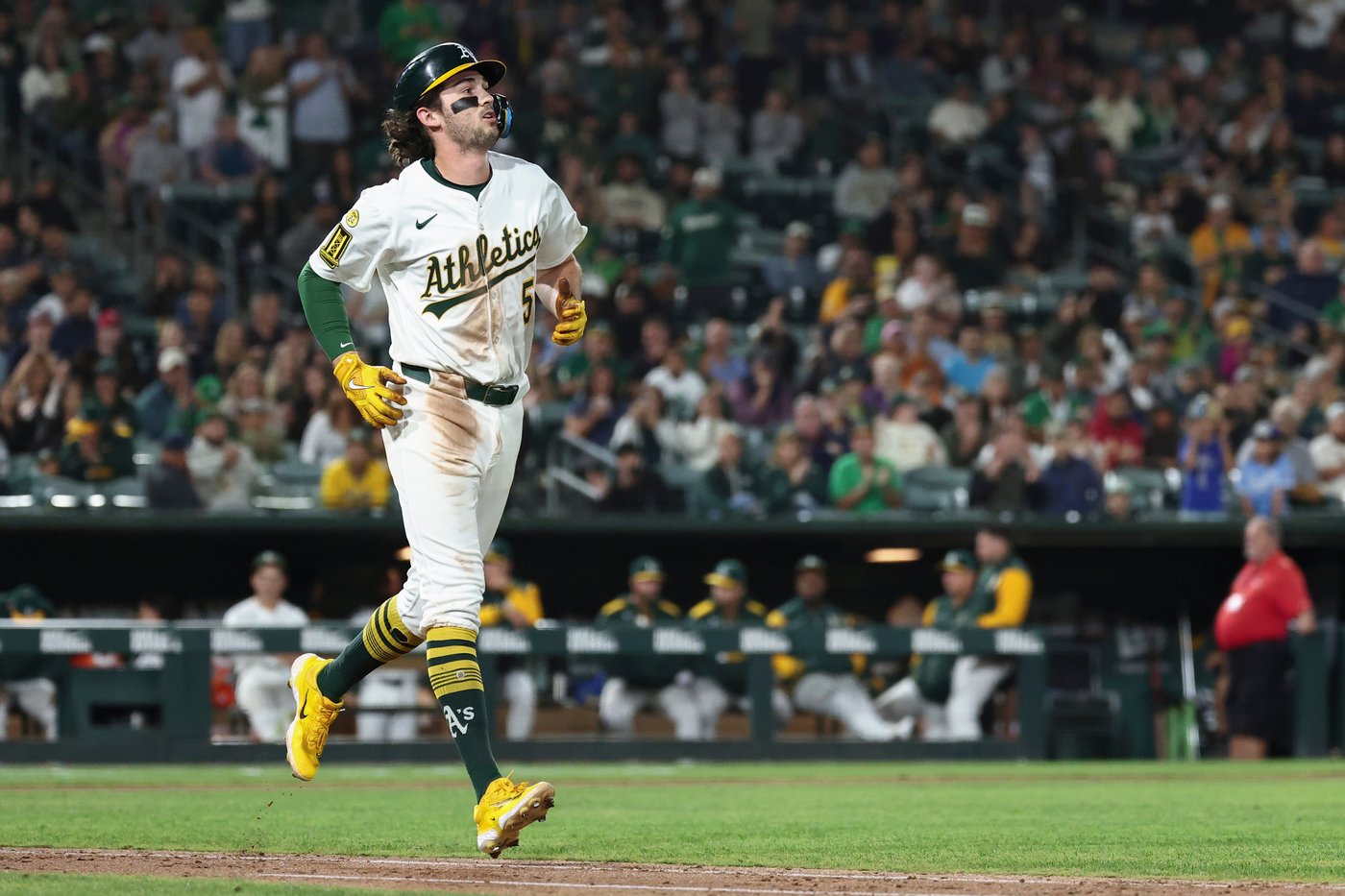 Athletics will wear 'Sacramento' on their alternate jerseys during the 2026 season | iNFOnews.ca