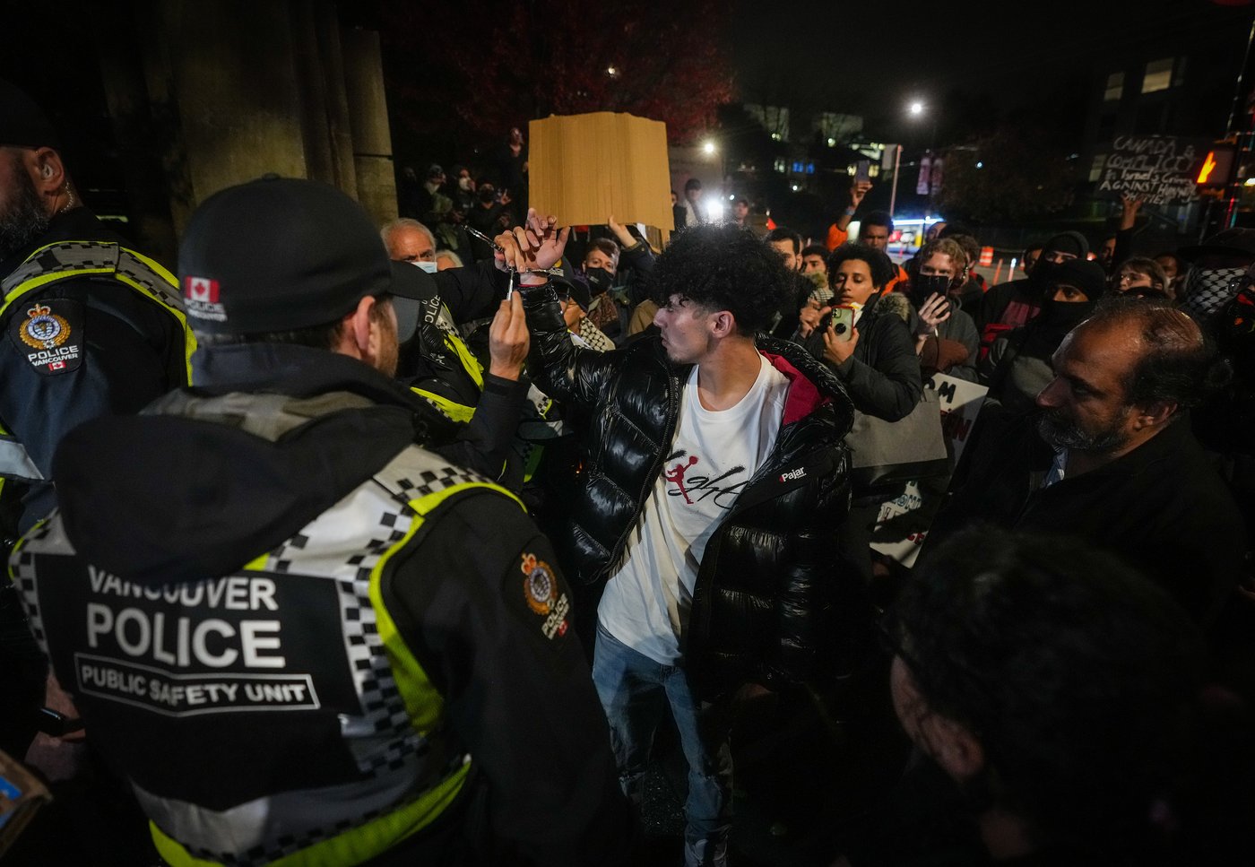 Legal groups file three complaints over VPD treatment of Palestine protesters | iNFOnews.ca Legal groups file three complaints over VPD treatment of Palestine protesters | iNFOnews.ca