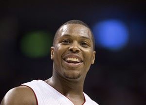 Raptors officially re-sign guard Kyle Lowry to multi-year contract | iNFOnews.ca CP29087785