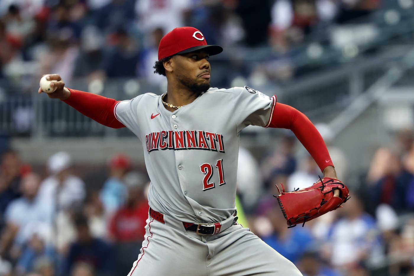 Reds right-hander Hunter Greene leaves game against Braves after only 3 innings with groin injury | iNFOnews.ca