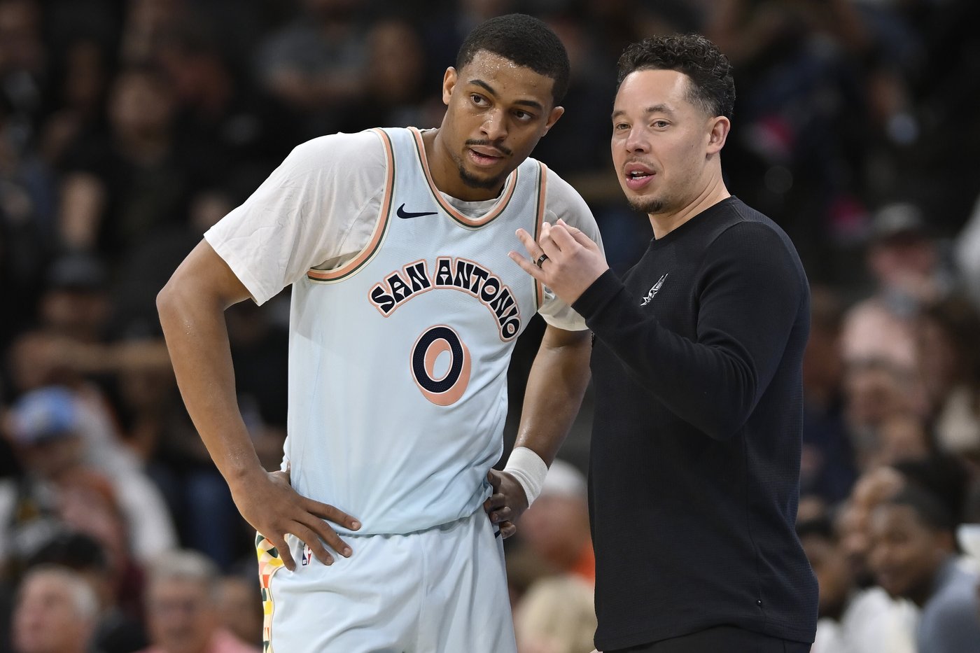Spurs promote Mitch Johnson to head coach, taking over for Gregg Popovich | iNFOnews.ca Spurs promote Mitch Johnson to head coach, taking over for Gregg Popovich | iNFOnews.ca