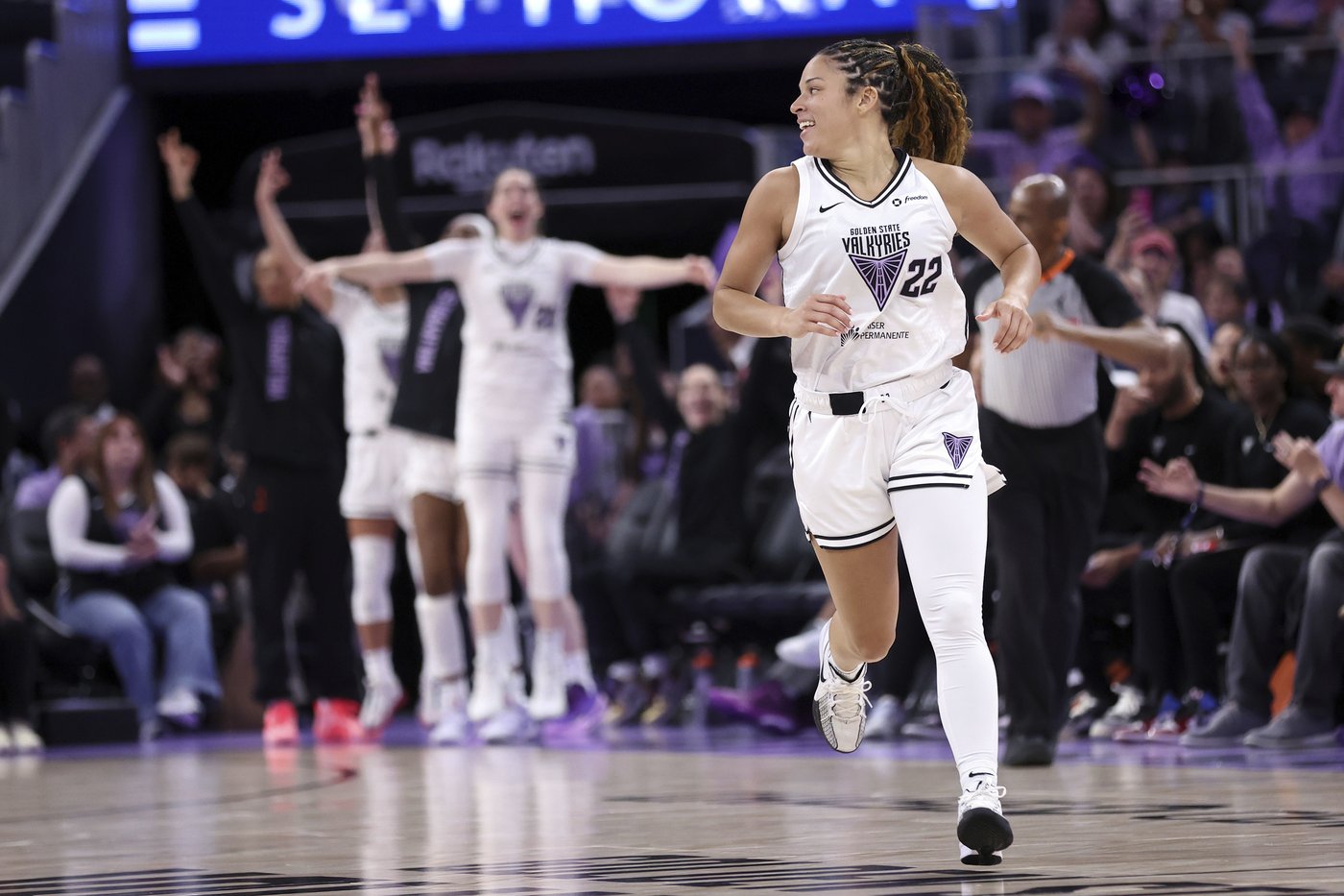 Kayla Thornton scores 21 as Valkyries hand Sun 6th consecutive loss, 87-63 | iNFOnews.ca Kayla Thornton scores 21 as Valkyries hand Sun 6th consecutive loss, 87-63 | iNFOnews.ca