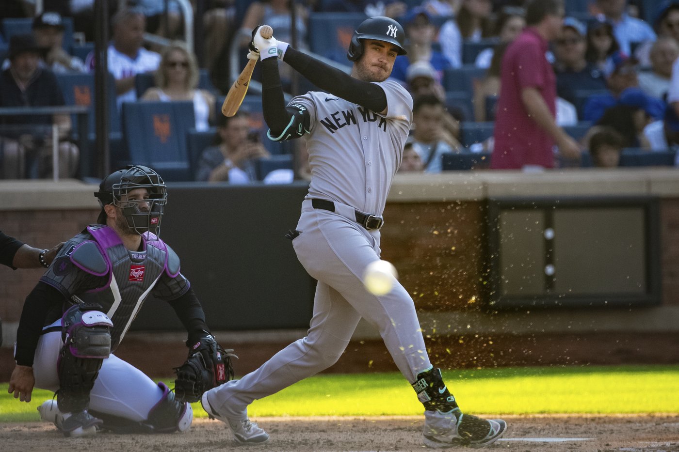 Bellinger's shoestring catch starts double play, helps Yankees end 6-game losing streak | iNFOnews.ca Bellinger's shoestring catch starts double play, helps Yankees end 6-game losing streak | iNFOnews.ca