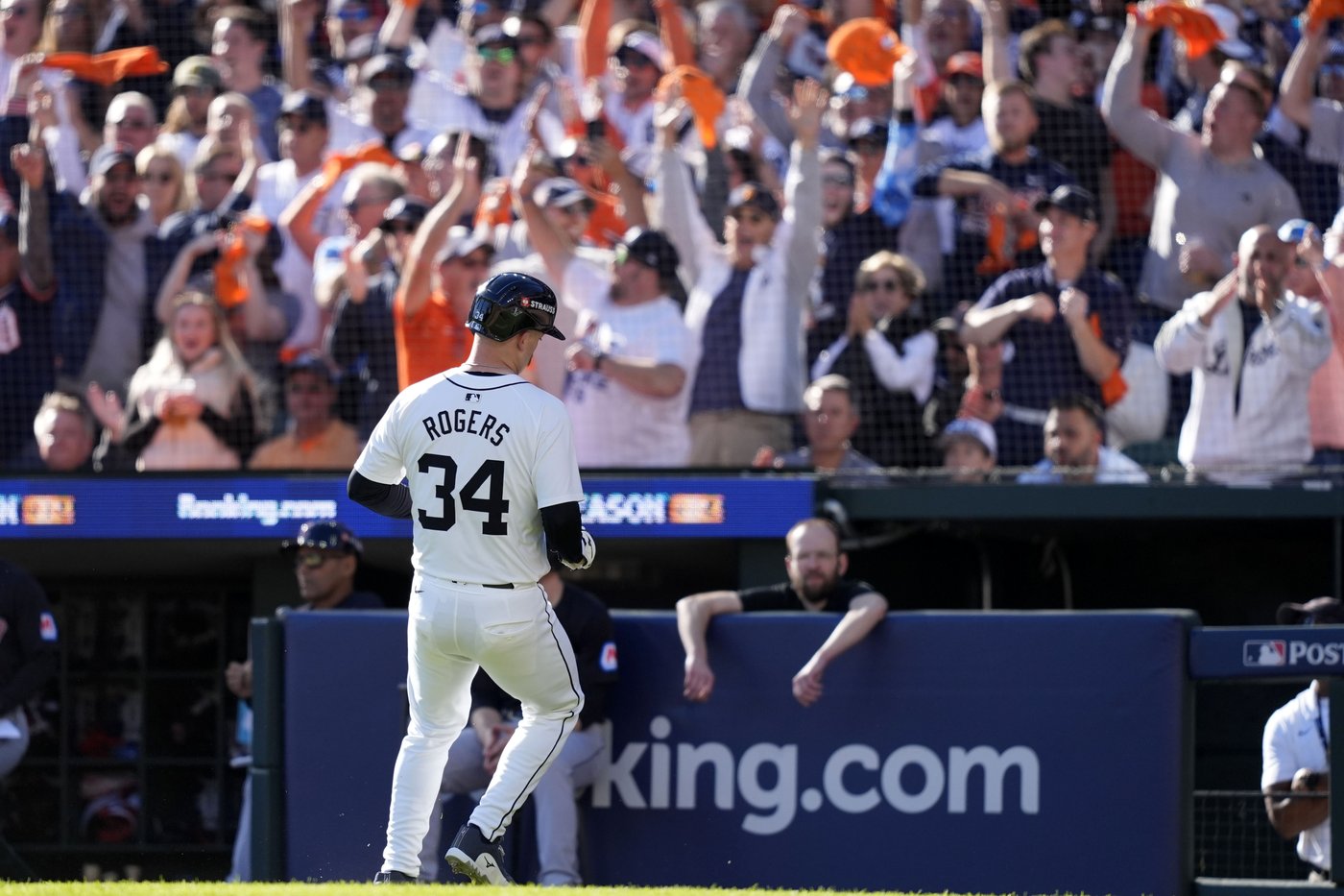 Tigers blank Guardians 3-0 in ALDS with clutch hitting , strong pitching to lead series 2-1 | iNFOnews.ca Tigers blank Guardians 3-0 in ALDS with clutch hitting , strong pitching to lead series 2-1 | iNFOnews.ca