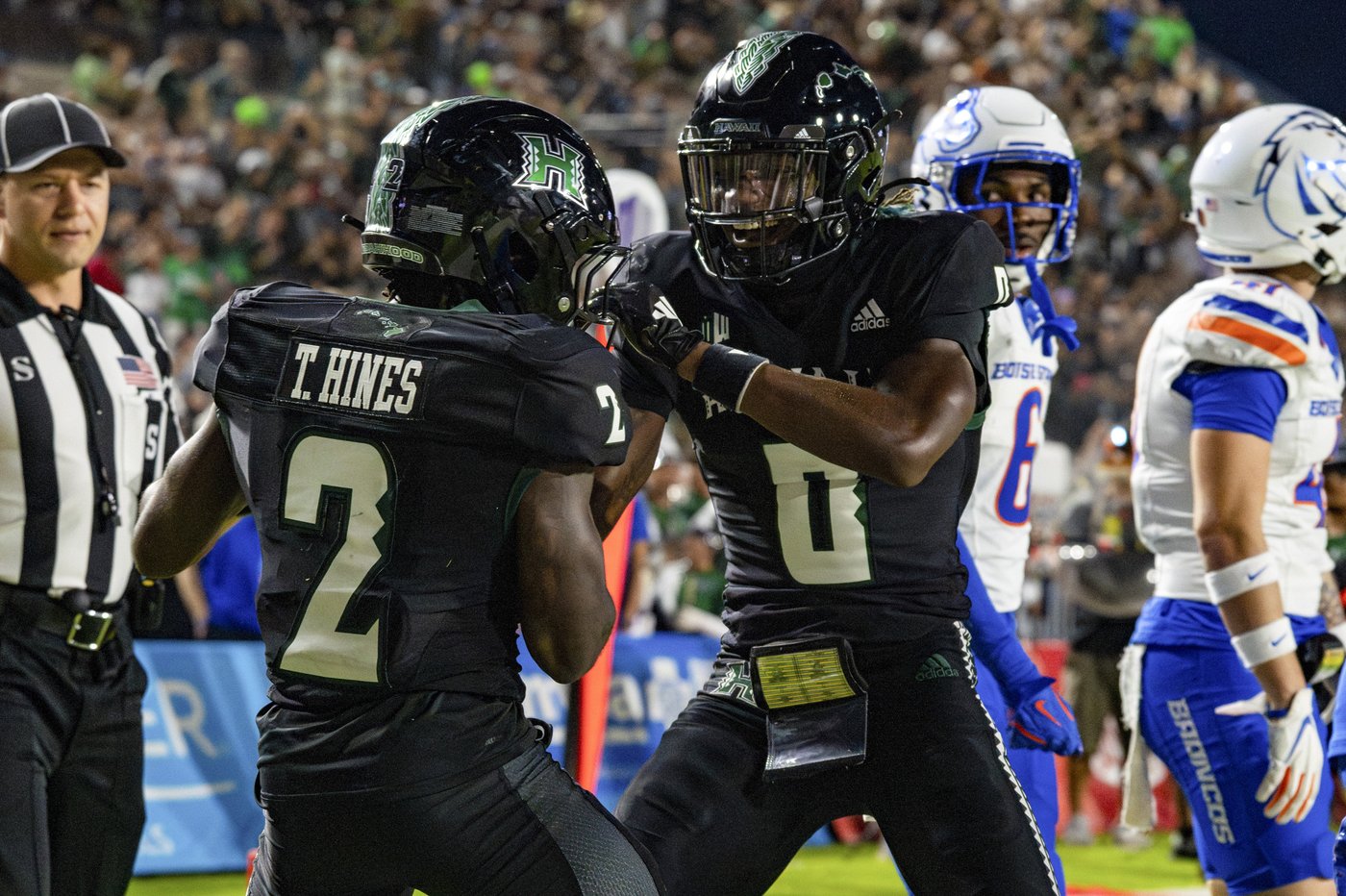 Jeanty rushes for 217 yards and TD, catches TD pass and Boise State downs Hawaii 28-7 | iNFOnews.ca