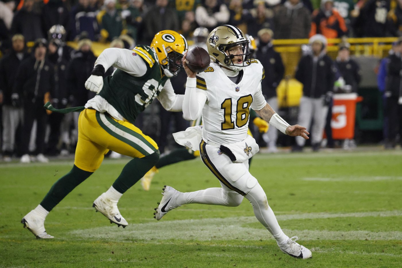 Raiders and Saints clash with eyes on their organizations' respective futures | iNFOnews.ca