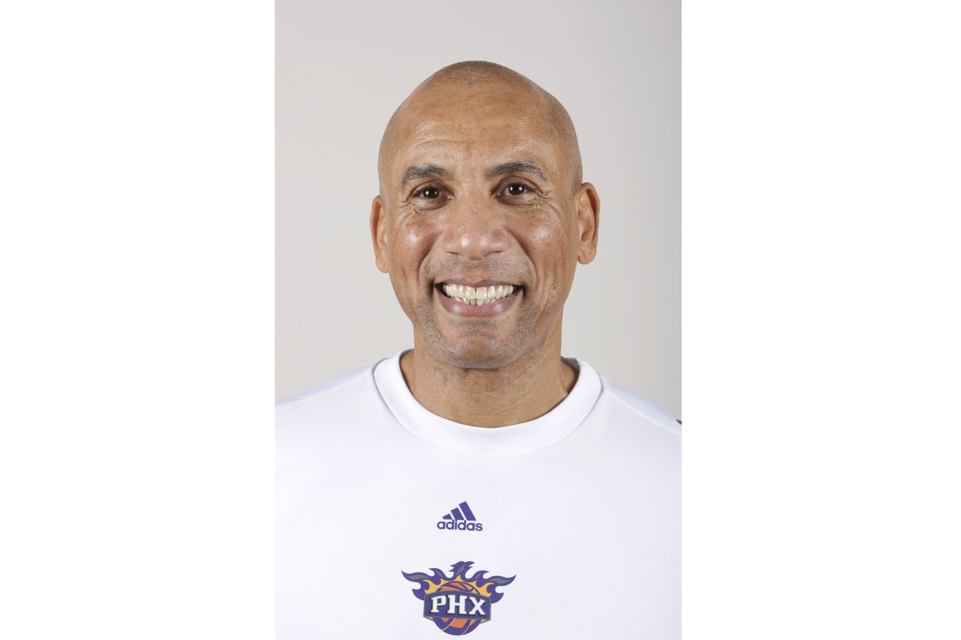 John Shumate, who helped Notre Dame end UCLA's 88-game win streak, dies at 72 | iNFOnews.ca