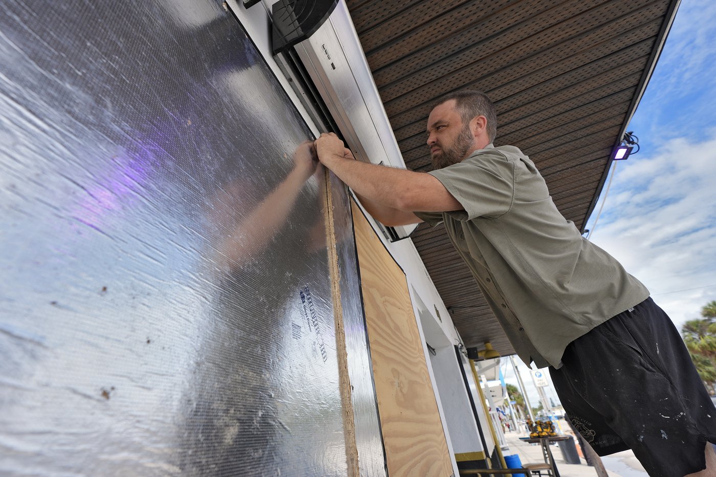 Hurricane Milton is a Category 5. Florida orders evacuations and scrambles to clear Helene's debris | iNFOnews.ca Hurricane Milton is a Category 5. Florida orders evacuations and scrambles to clear Helene's debris | iNFOnews.ca