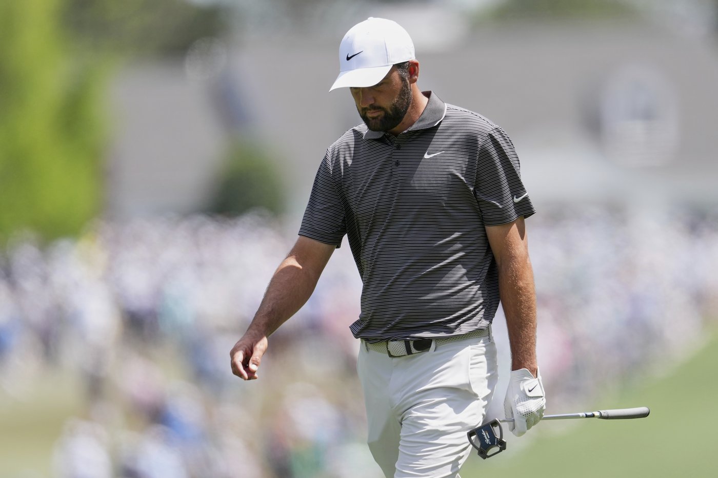 Defending champion Scottie Scheffler fails to make a move, trails by 7 shots in Masters | iNFOnews.ca