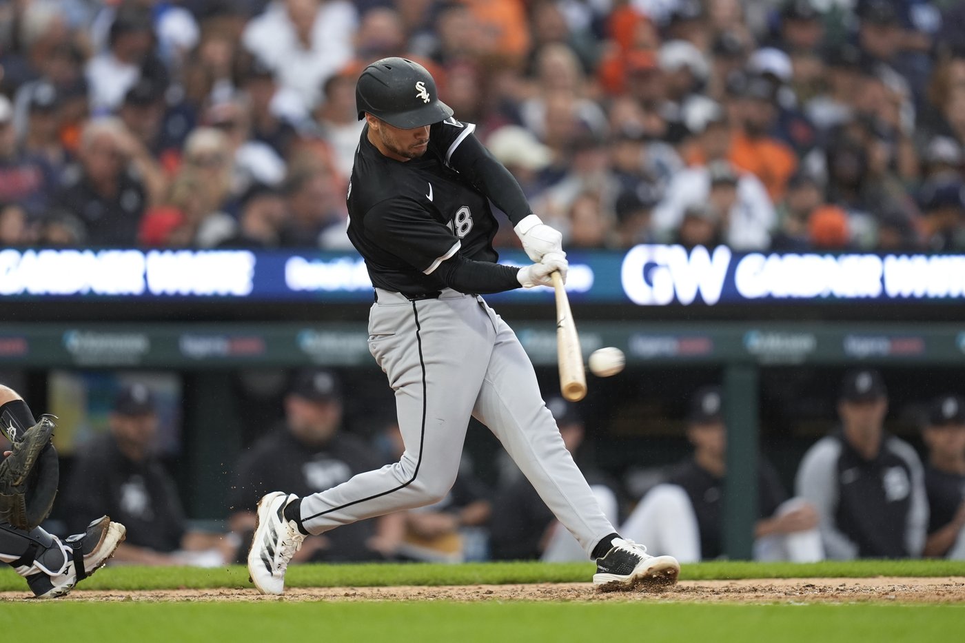 White Sox wrap up record-breaking losing season with 9-5 win over playoff-bound Tigers | iNFOnews.ca