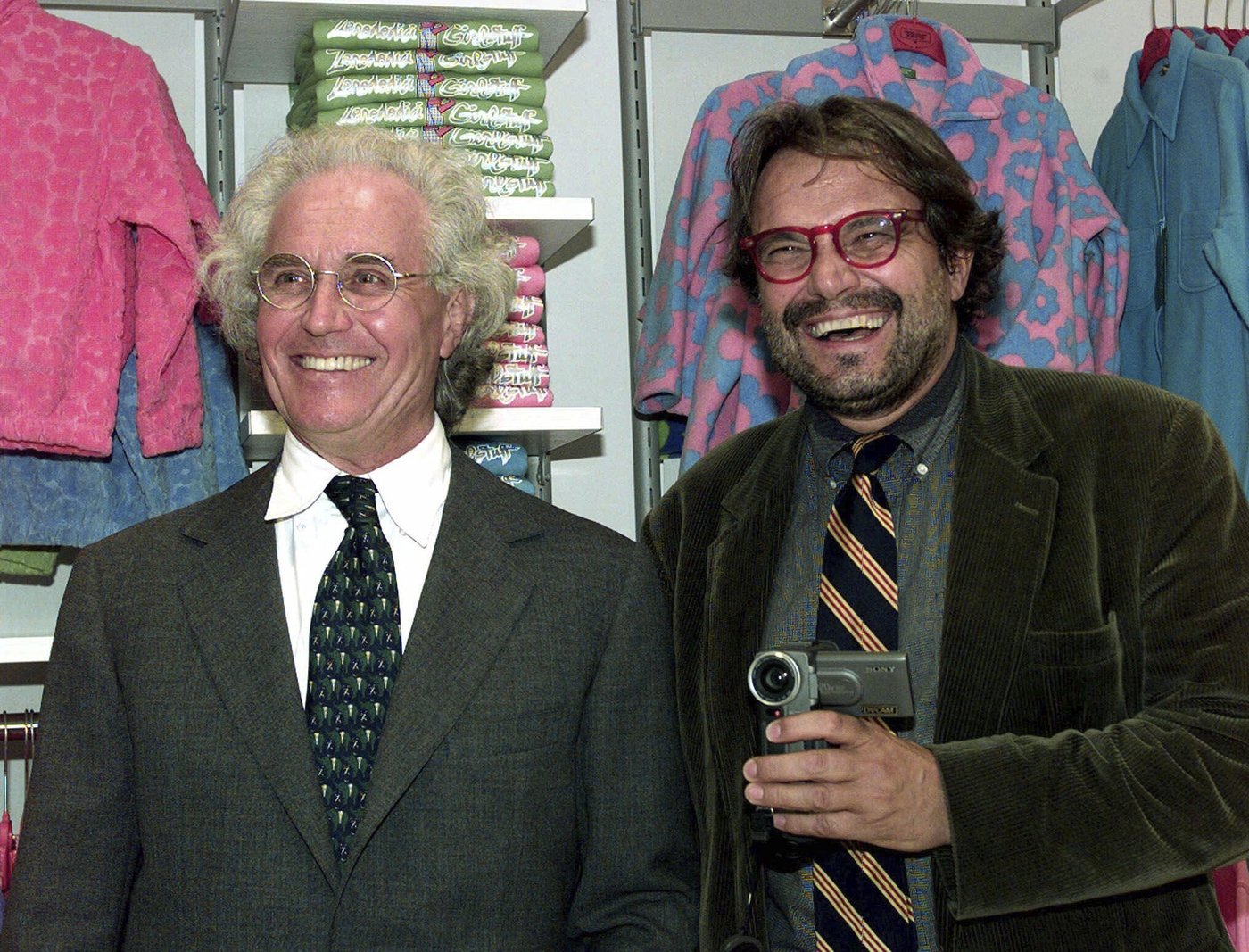 Italian photographer Oliviero Toscani, famed for provocative 1990s Benetton campaigns, dies at 82 | iNFOnews.ca Italian photographer Oliviero Toscani, famed for provocative 1990s Benetton campaigns, dies at 82 | iNFOnews.ca
