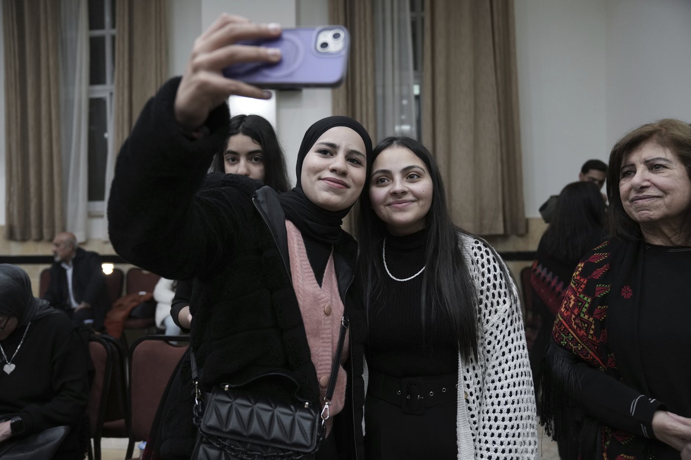 Freedom is bittersweet for Palestinians released from Israeli jails | iNFOnews.ca