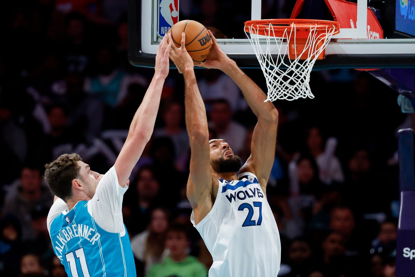 Randle scores 30 as Timberwolves beat Hornets 122-105 | iNFOnews.ca