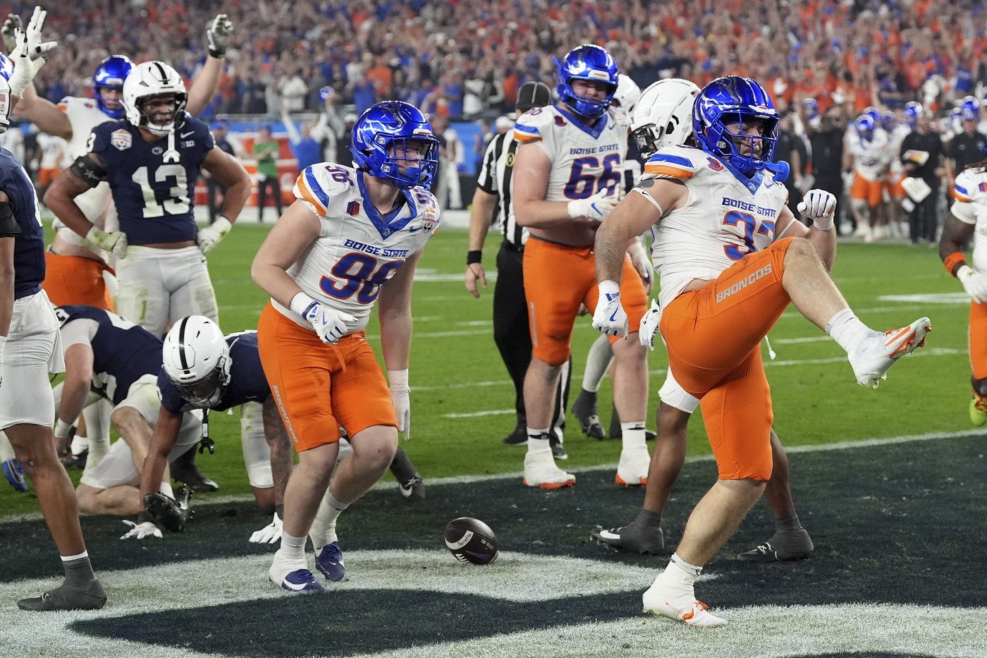 No. 5 Penn State bottles up Jeanty, beats No. 8 Boise State 31-14 in Fiesta Bowl | iNFOnews.ca