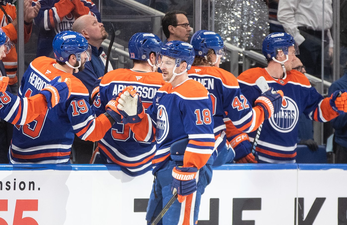 Oilers ooze confidence in whipping Utah 7-1 | iNFOnews.ca