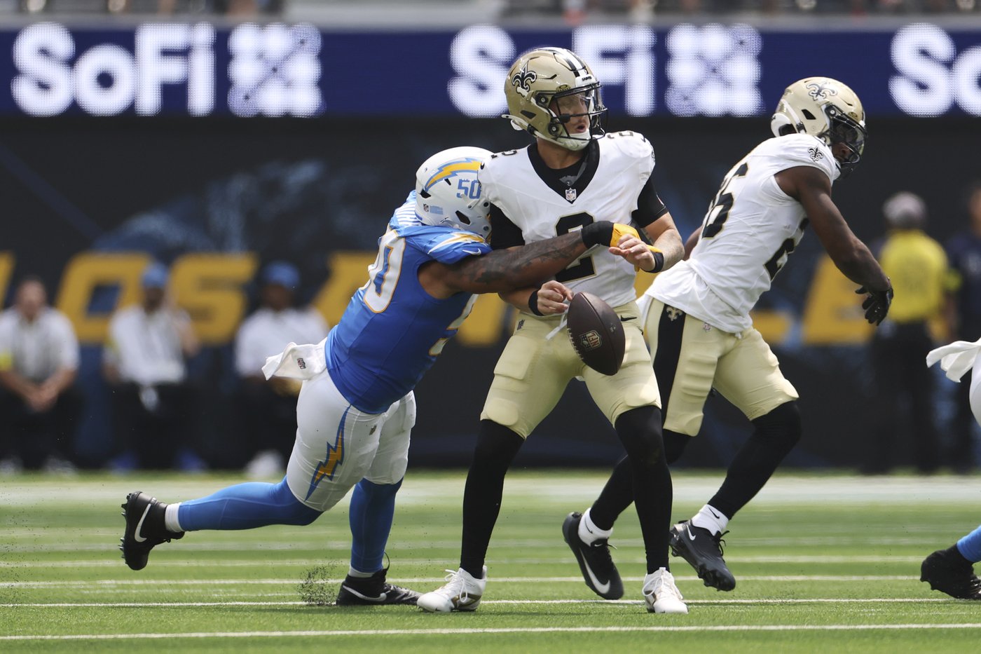 How Rattler and Shough handled live pass rush will be another data point in Saints' QB competition | iNFOnews.ca