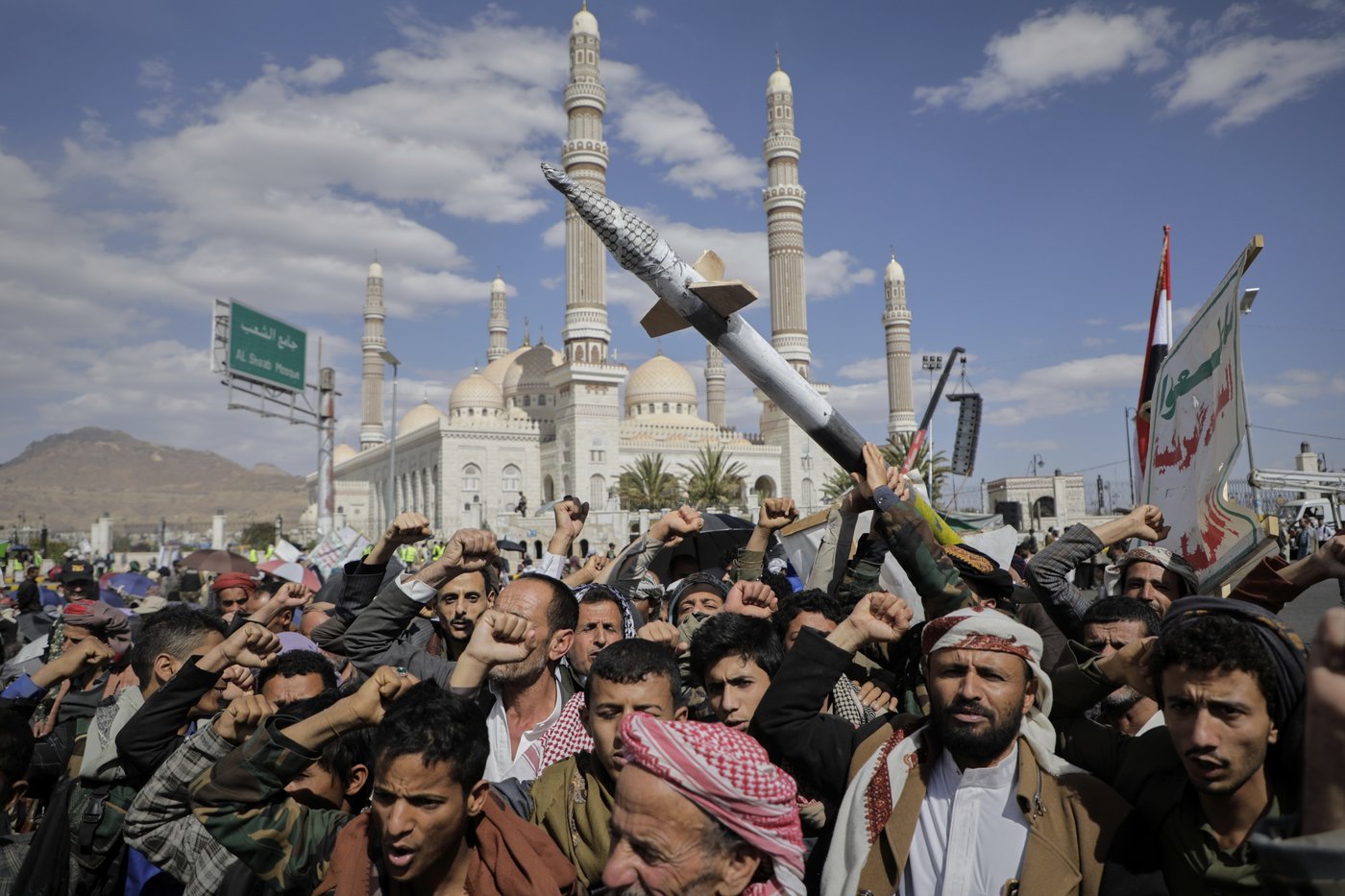 Trump warns Iran it will face 'consequences' of further attacks from Yemen's Houthi rebels | iNFOnews.ca