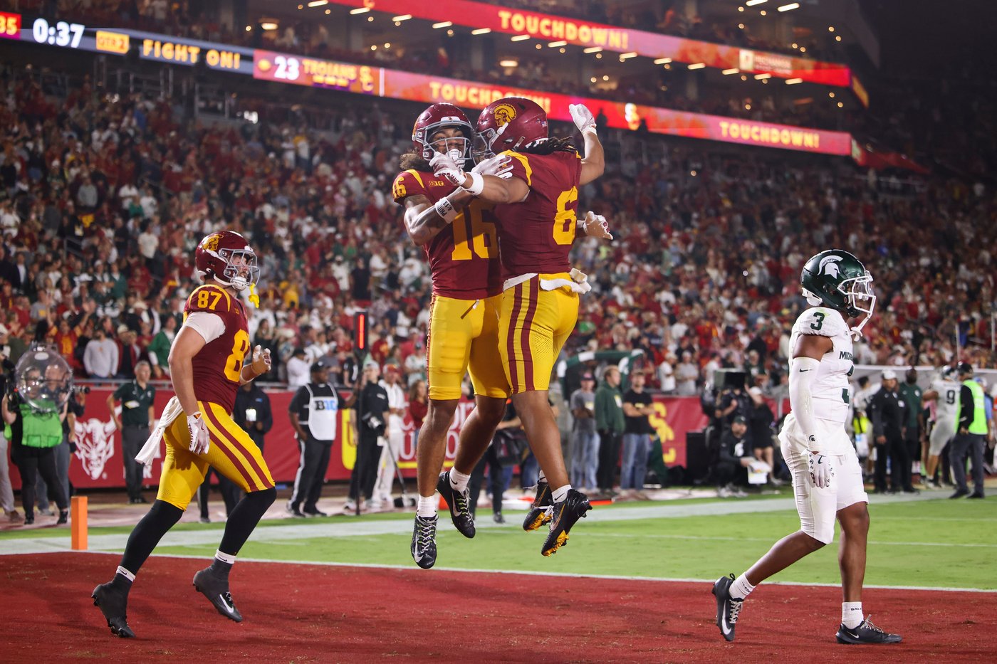 Jayden Maiava connects with Makai Lemon to propel No. 25 USC past Michigan State 45-31 | iNFOnews.ca