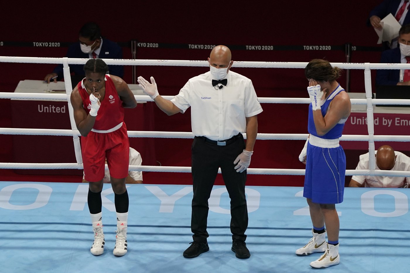 On her own, Caroline Dubois eyes boxing stardom beyond family feud and sibling rivalry | iNFOnews.ca