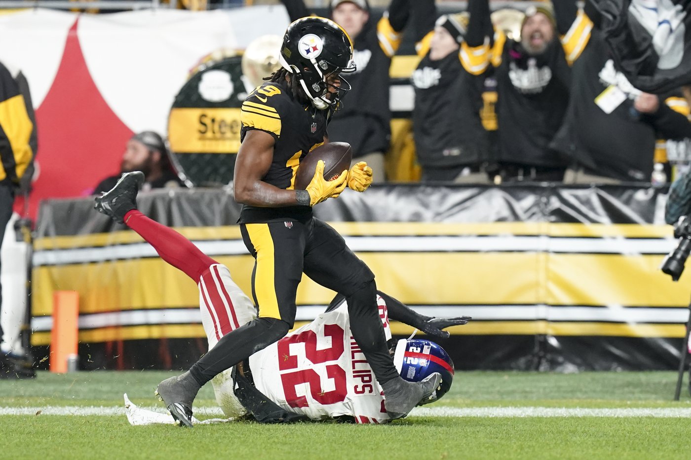 Calvin Austin III scores twice as the Steelers hold off the Giants 26-18 | iNFOnews.ca Calvin Austin III scores twice as the Steelers hold off the Giants 26-18 | iNFOnews.ca