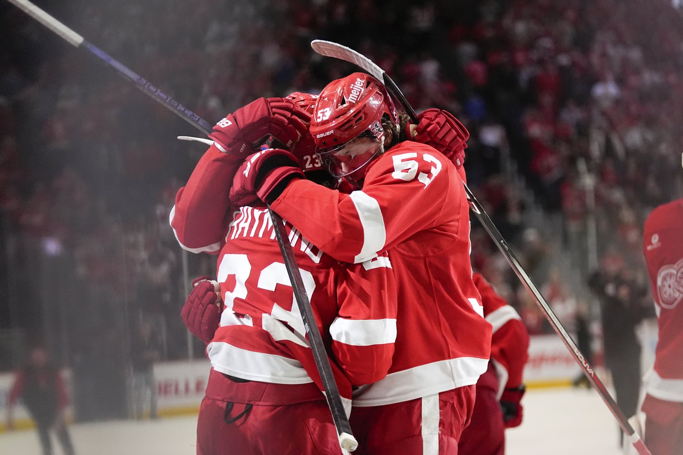 Red Wings sign Moritz Seider to 7-year deal worth nearly $60M | iNFOnews.ca