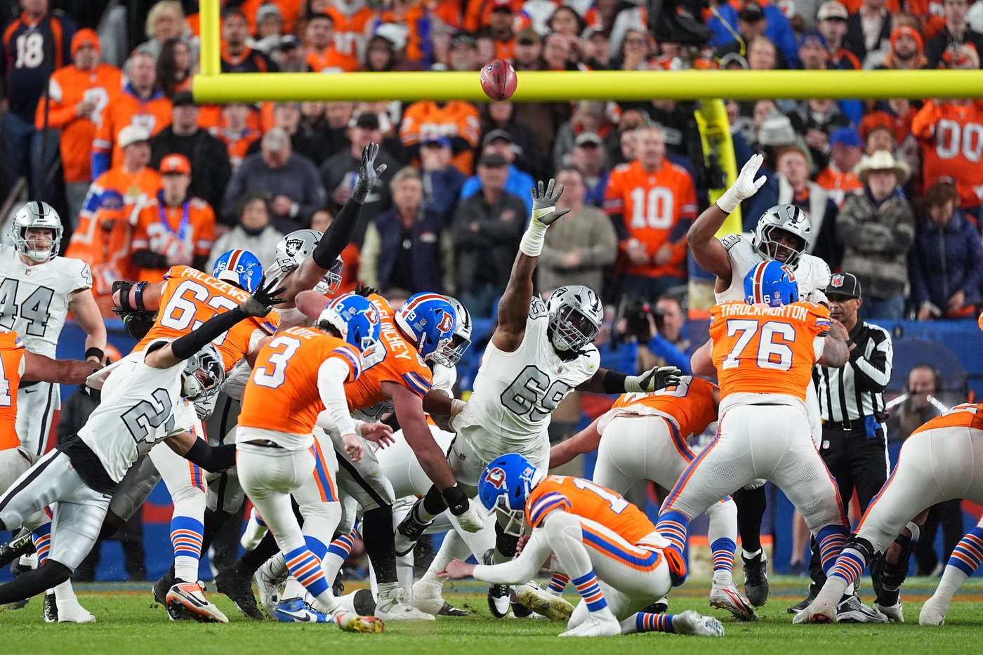 Broncos' defense shines in 10-7 squeaker over Raiders despite offensive and special teams struggles | iNFOnews.ca Broncos' defense shines in 10-7 squeaker over Raiders despite offensive and special teams struggles | iNFOnews.ca