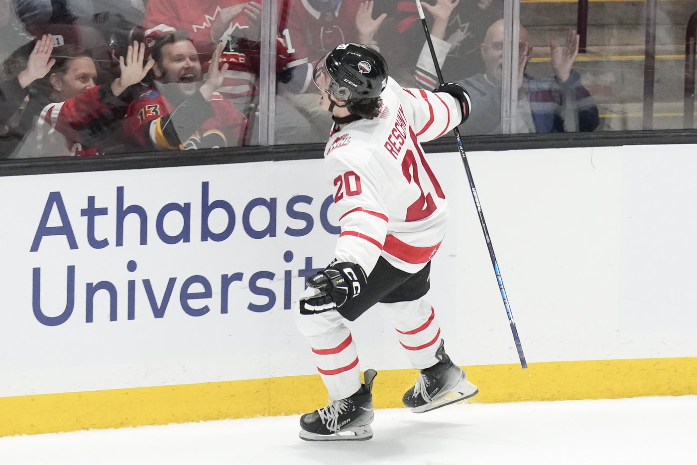 Reschny's OT winner lifts Canada past Czechia 3-2 in U18 hockey worlds quarterfinal | iNFOnews.ca