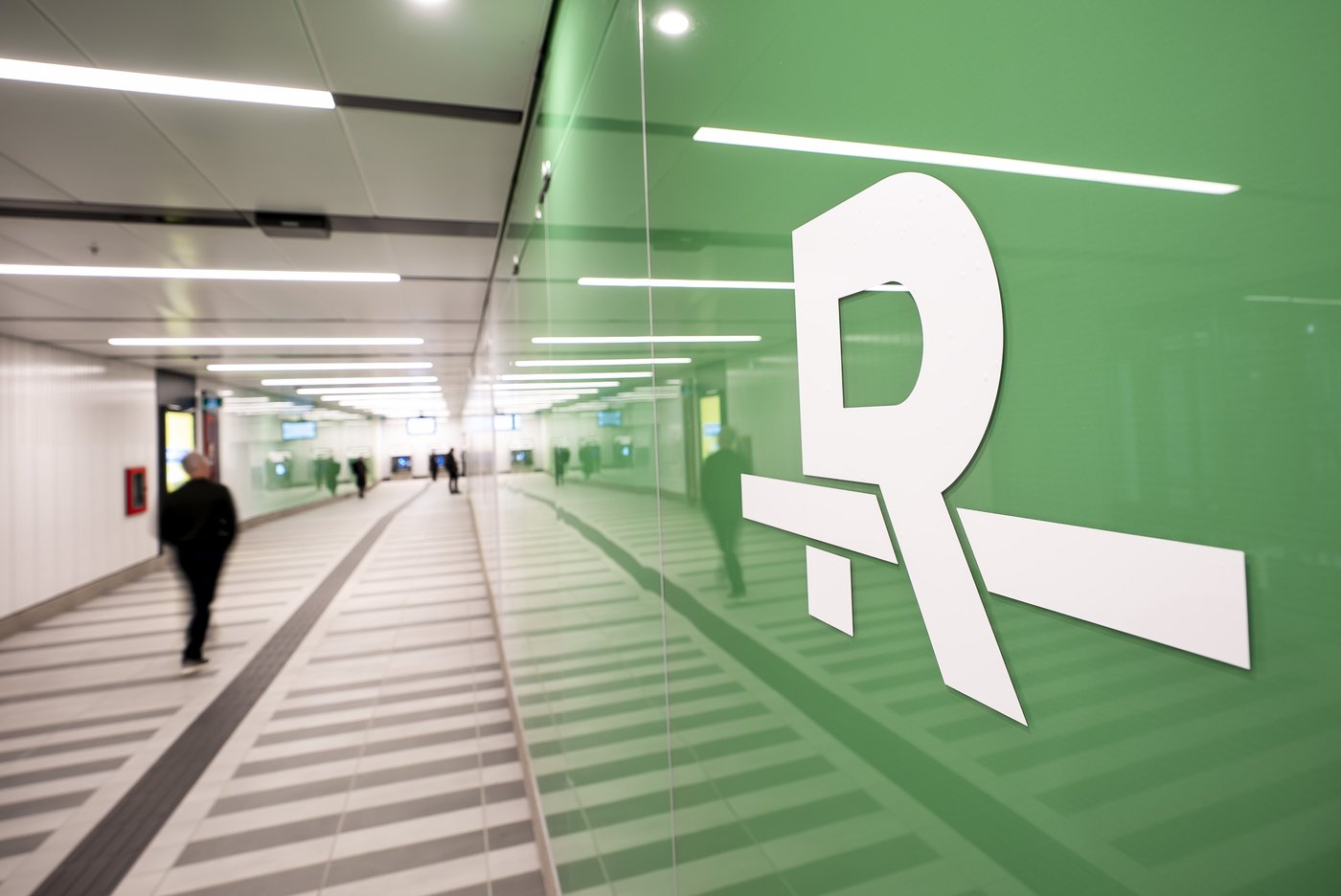 Two brothers, 19 and 22, dead after being struck by a light-rail train near Montreal | iNFOnews.ca