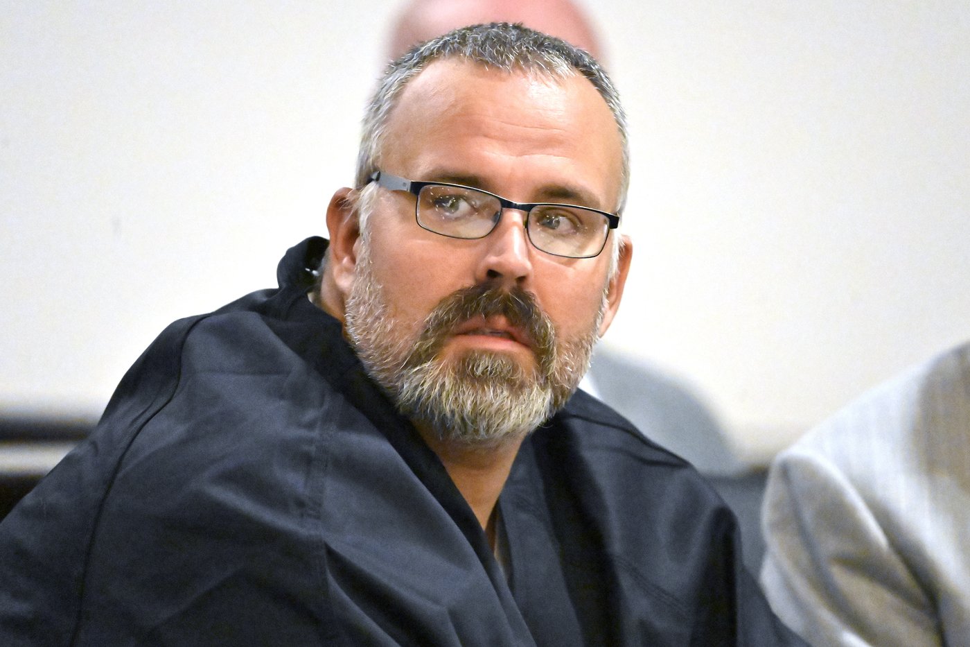 Video of Kentucky judge's death shown at court hearing for the ex-sheriff charged in the case | iNFOnews.ca