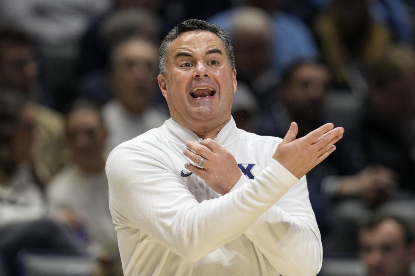 Kam Jones scores 20 points as No. 9 Marquette holds off Xavier 72-70 | iNFOnews.ca Kam Jones scores 20 points as No. 9 Marquette holds off Xavier 72-70 | iNFOnews.ca