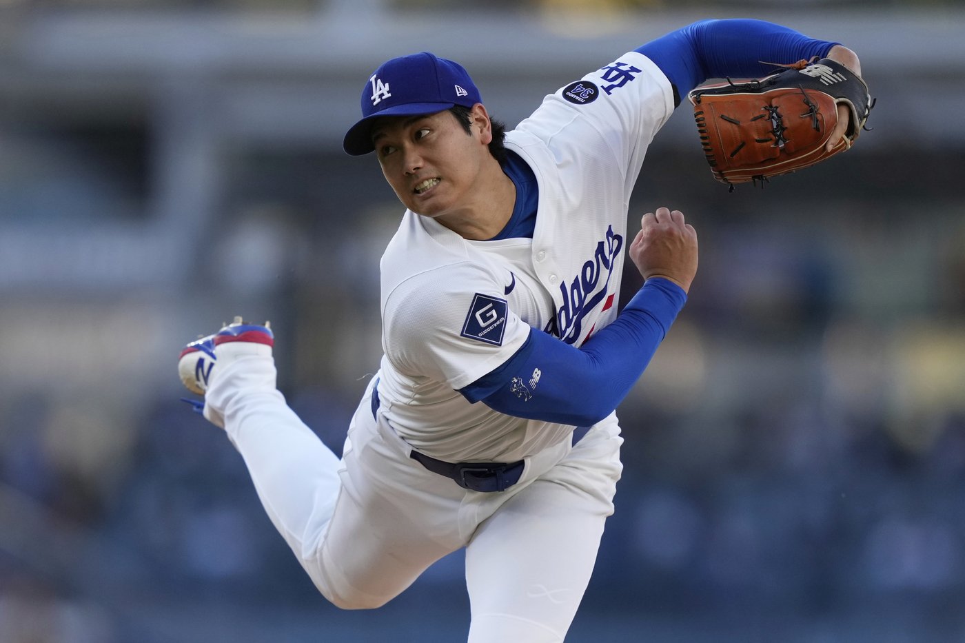 Shohei Ohtani gets first victory with Dodgers, striking out season-high 9 against Reds | iNFOnews.ca Shohei Ohtani gets first victory with Dodgers, striking out season-high 9 against Reds | iNFOnews.ca