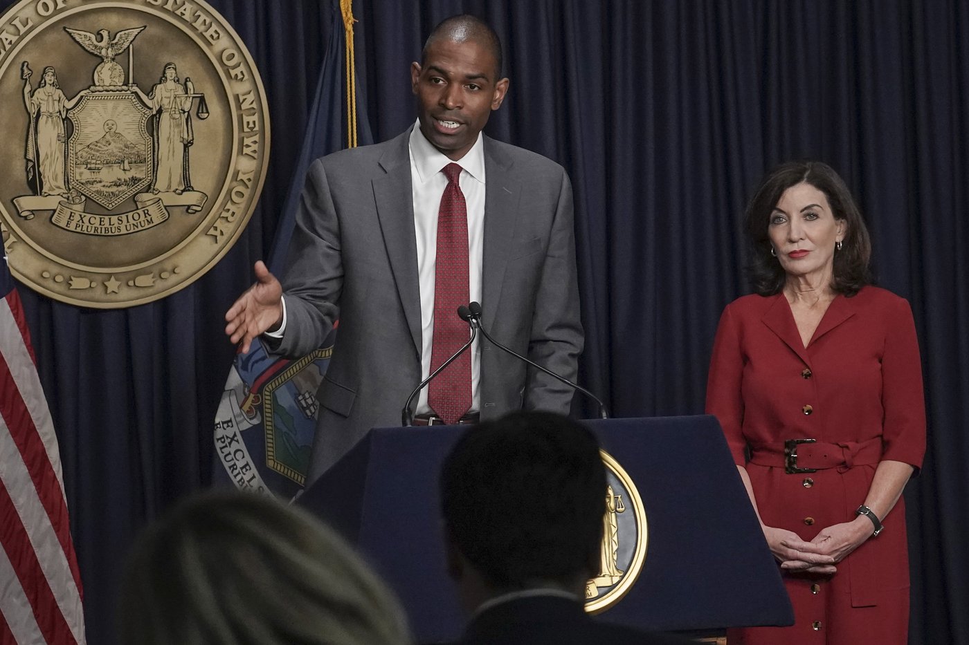 New York governor's No. 2 is challenging her in next year's election | iNFOnews.ca