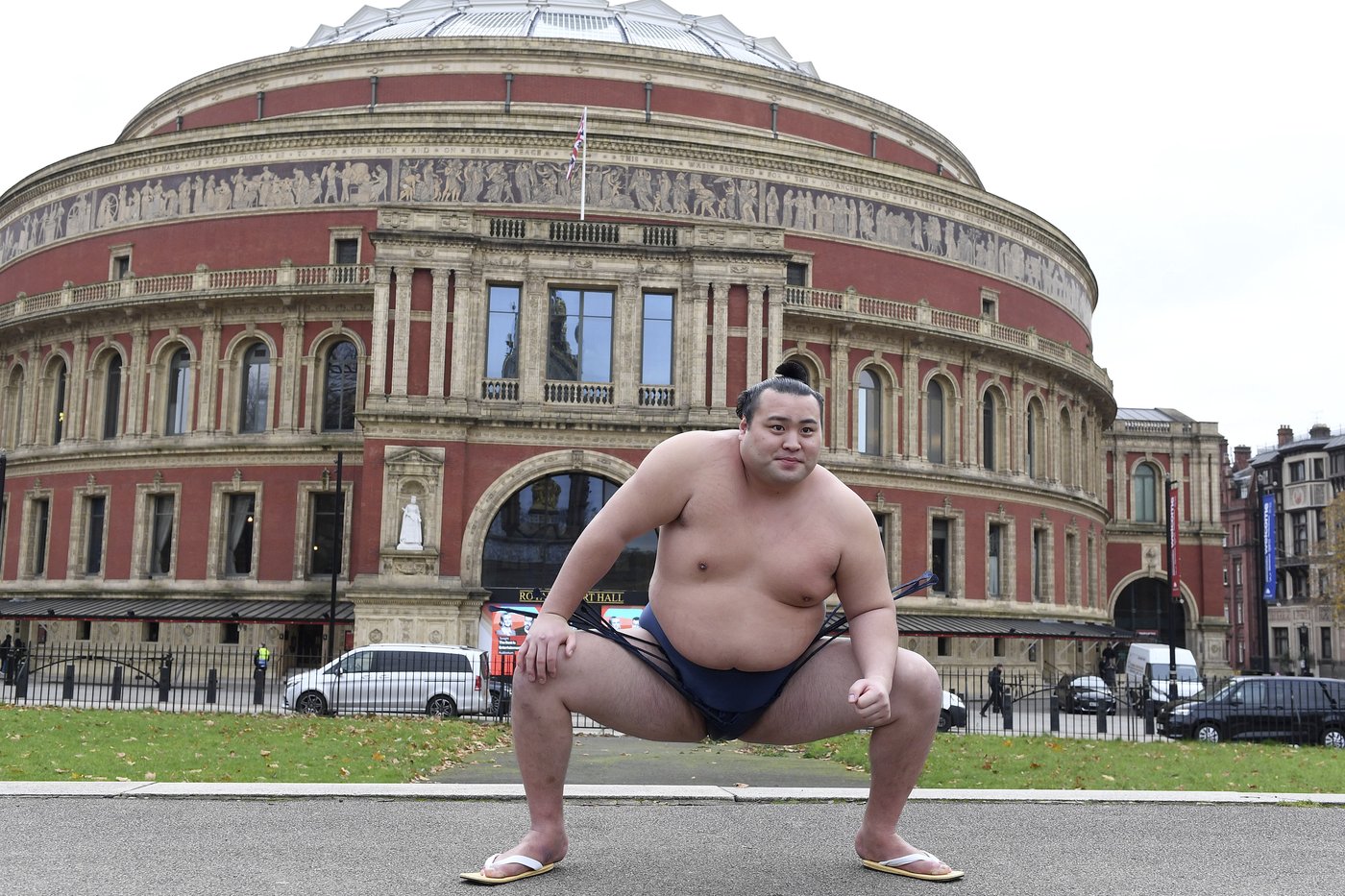 Sumo wrestlers bring 1,500 years of tradition to London as the sport has an international moment | iNFOnews.ca