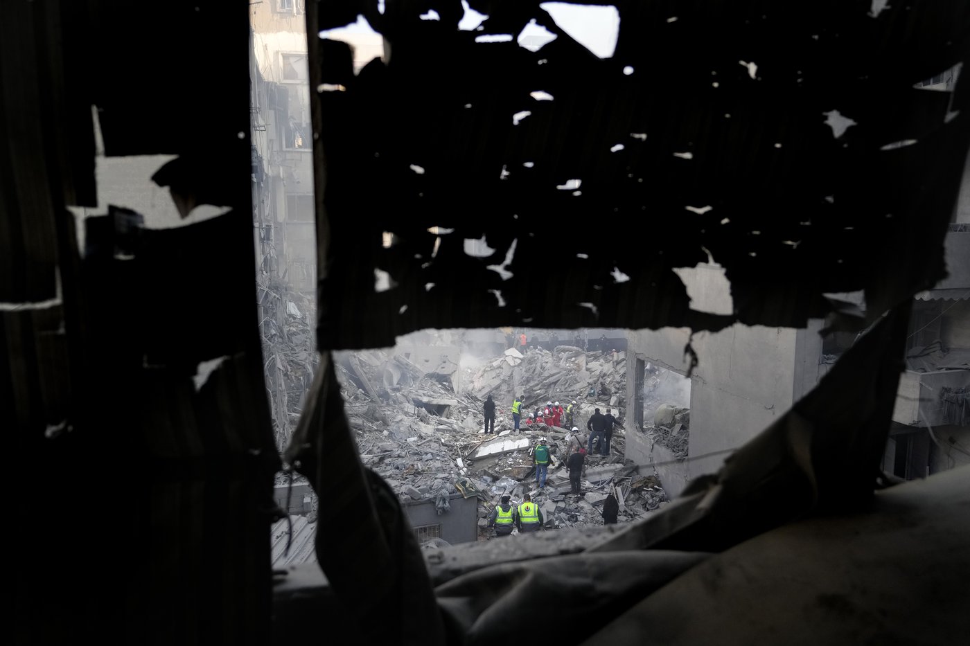 Israeli strikes in central Beirut kill at least 20 as diplomats push for a cease-fire | iNFOnews.ca Israeli strikes in central Beirut kill at least 20 as diplomats push for a cease-fire | iNFOnews.ca
