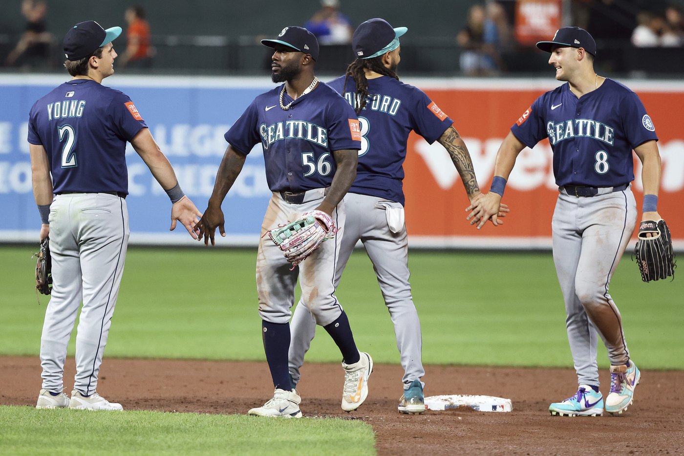 Mariners catch Astros in the AL West after beating Baltimore for their 8th straight win | iNFOnews.ca