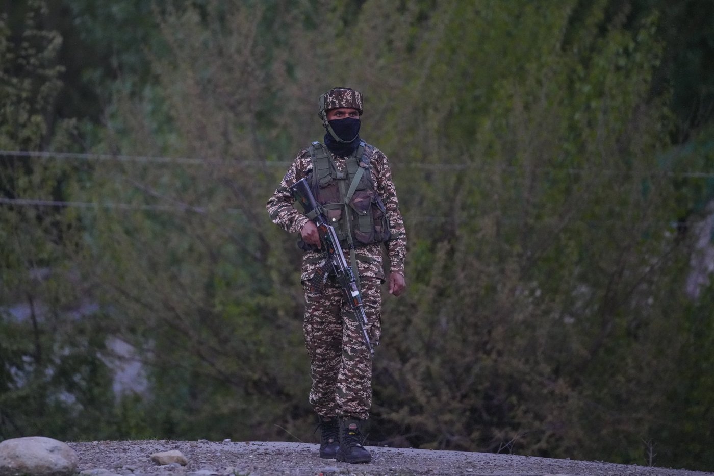Militants kill at least 26 tourists at a resort in Indian-controlled Kashmir | iNFOnews.ca Militants kill at least 26 tourists at a resort in Indian-controlled Kashmir | iNFOnews.ca